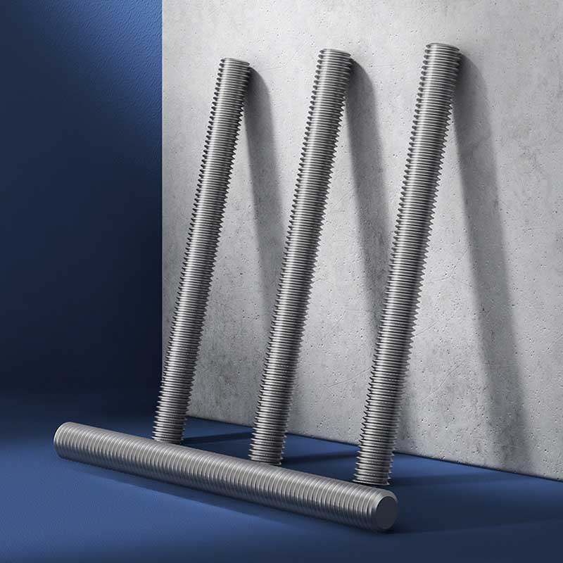 楕円形の先端を備えた全ねじスタッド