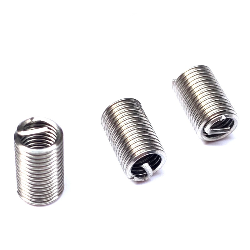 スクリュースリーブ